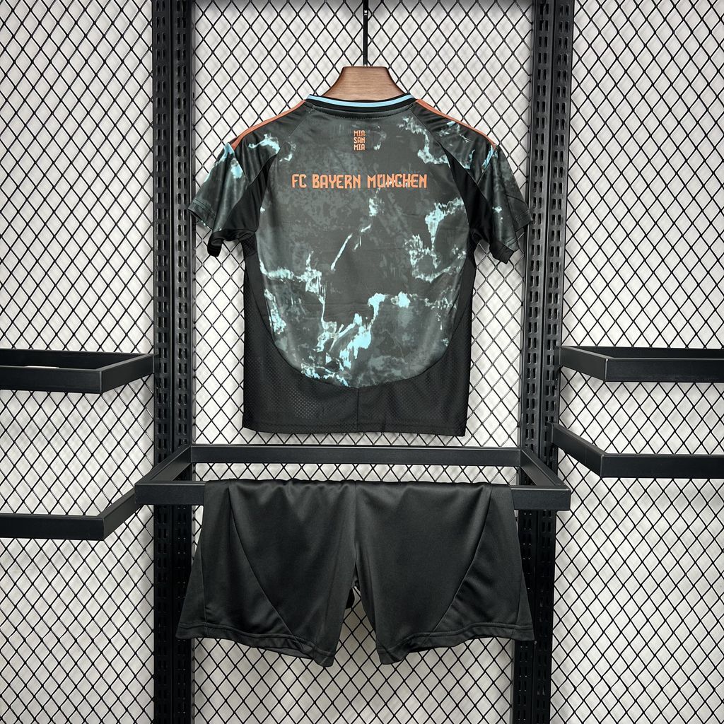 Kit extérieur enfant Bayern Munich 24/25