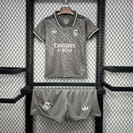 kit enfant du troisième ensemble Real Madrid saison 24/25.