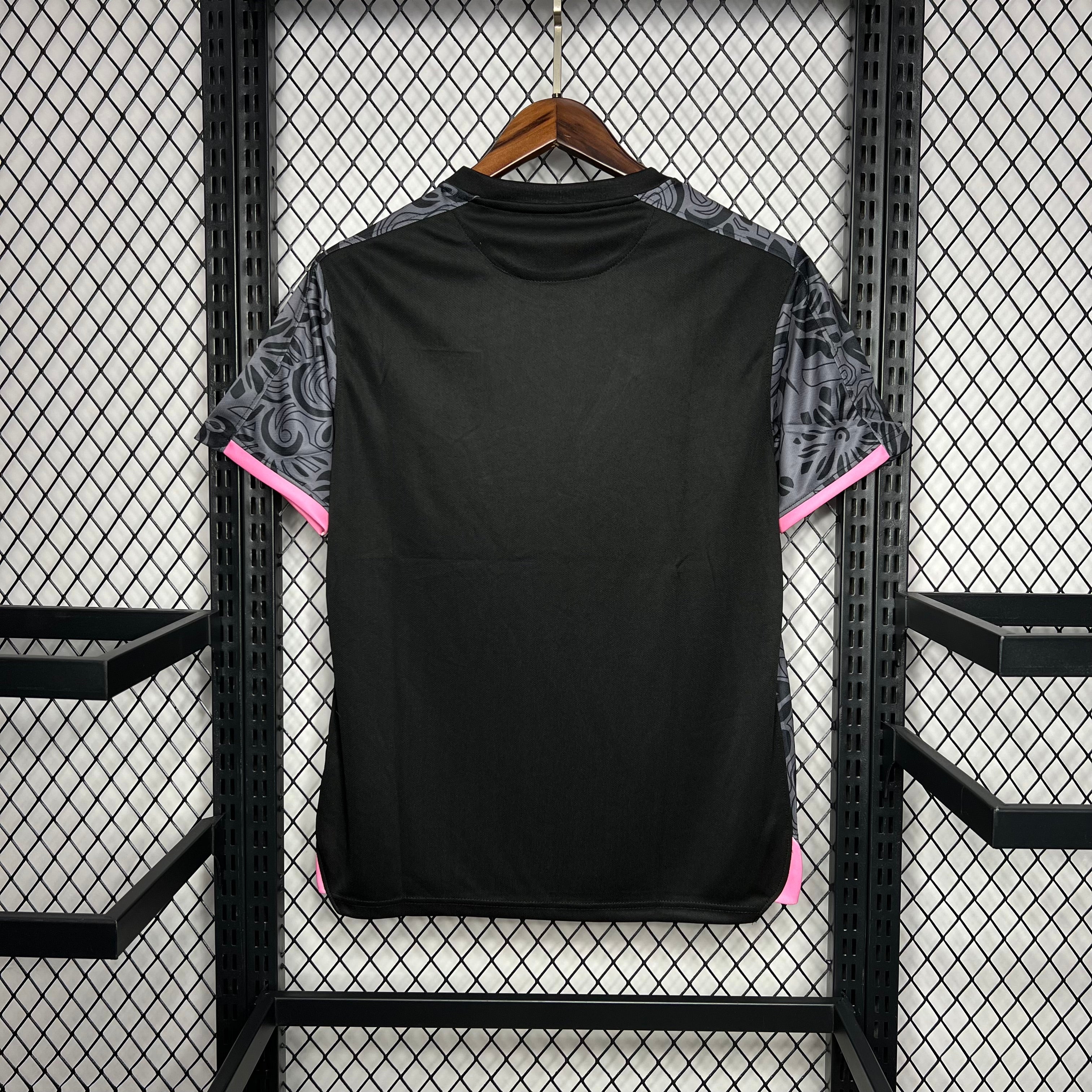 Maillot noir d'entraînement d'avant-match du CD Palestino saison 23/24