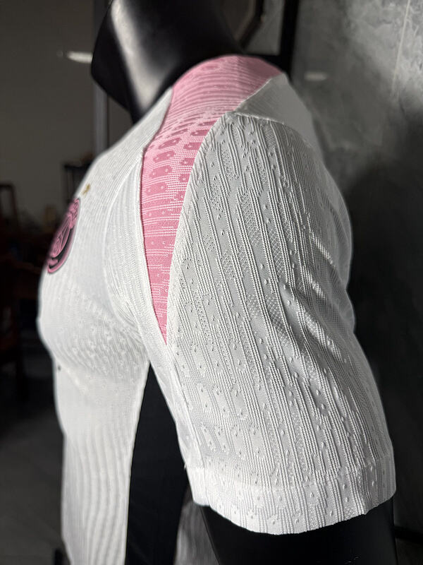 25/26 Paris entrainement version player