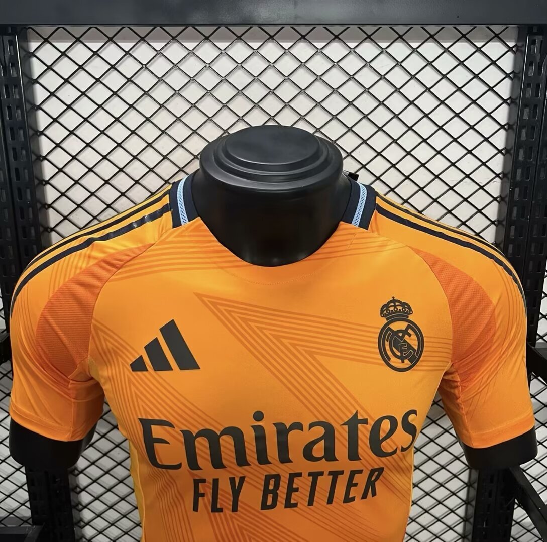 Real Madrid 24/25 extérieur maillot Player Version