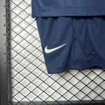 kit domicile enfant PSG saison 25/26.