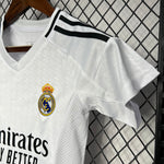 kit domicile enfant Real Madrid saison 24/25