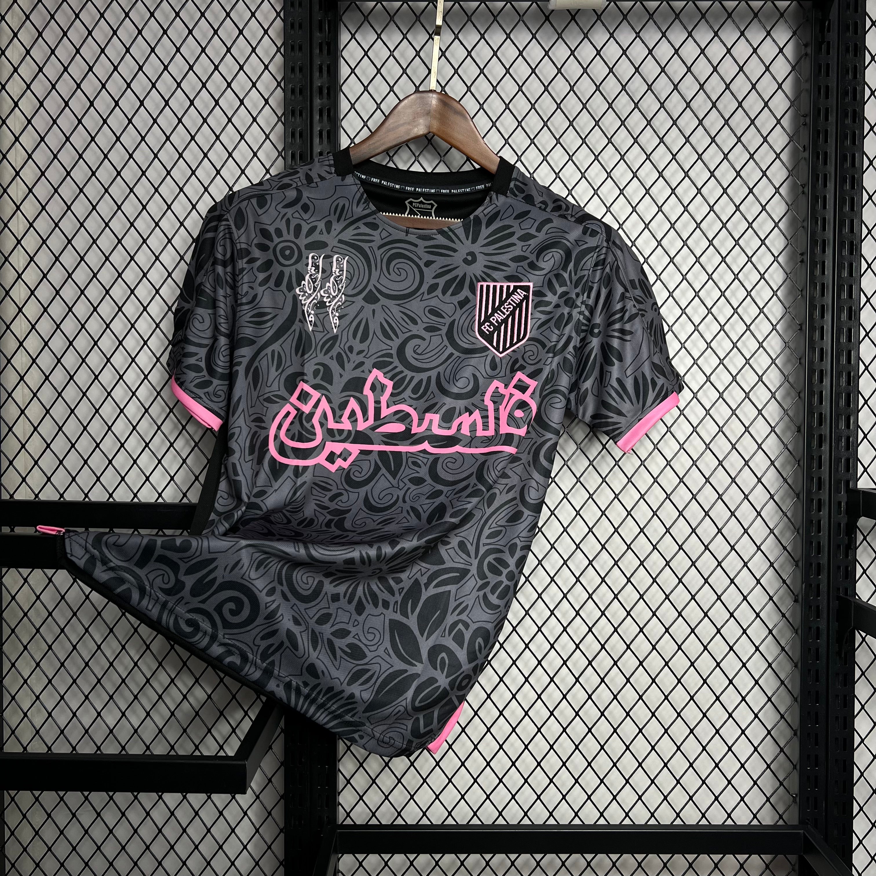 Maillot noir d'entraînement d'avant-match du CD Palestino saison 23/24