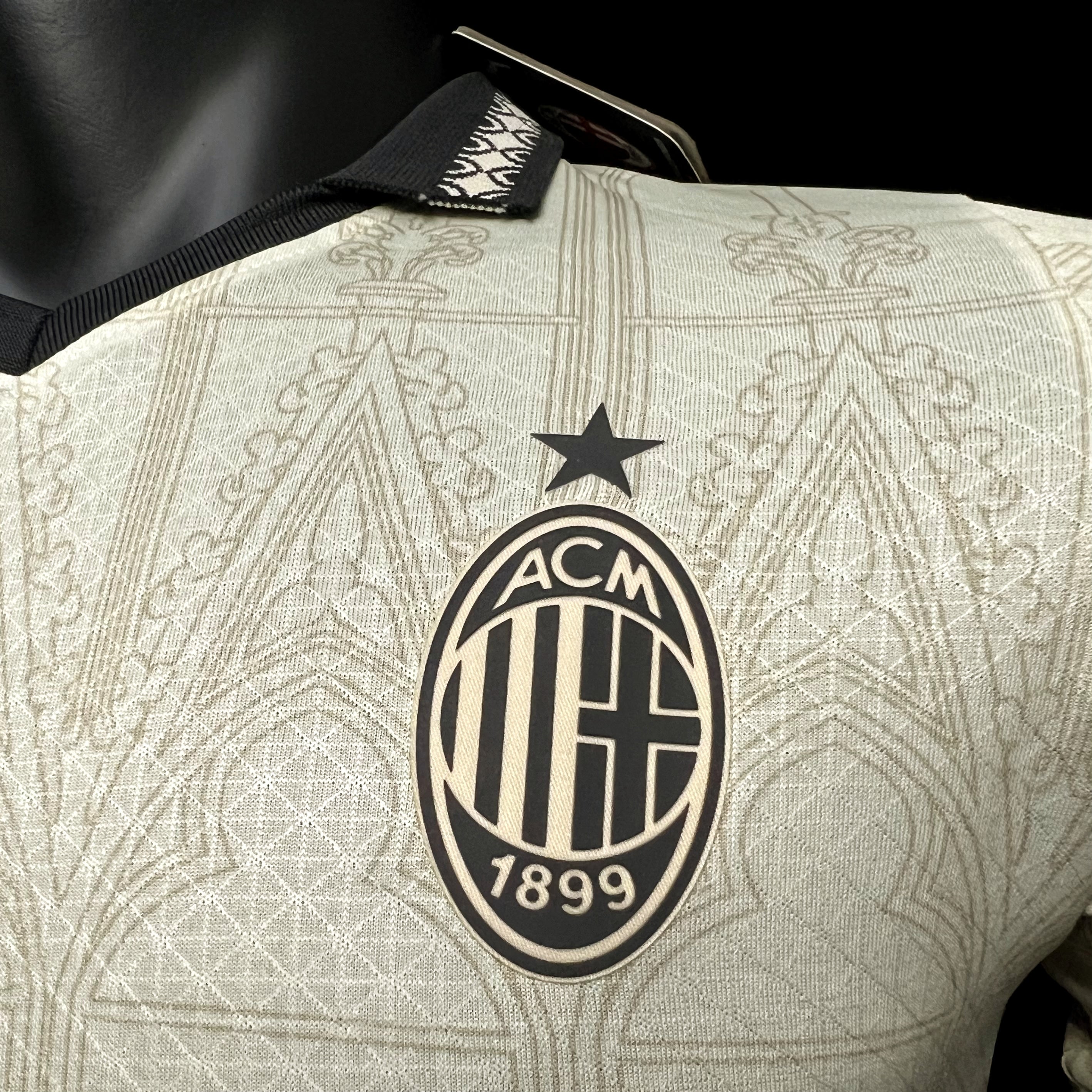 Maillot édition collaborative beige  AC Milan 24/25