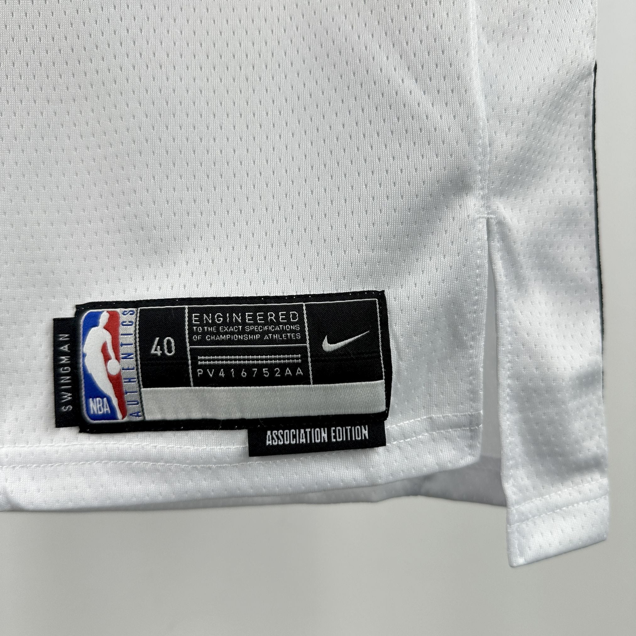Brooklyn Nets 23/24 légende maillot édition blanche