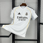 Real Madrid maillot domicile 25/26 player version manche courte et longue