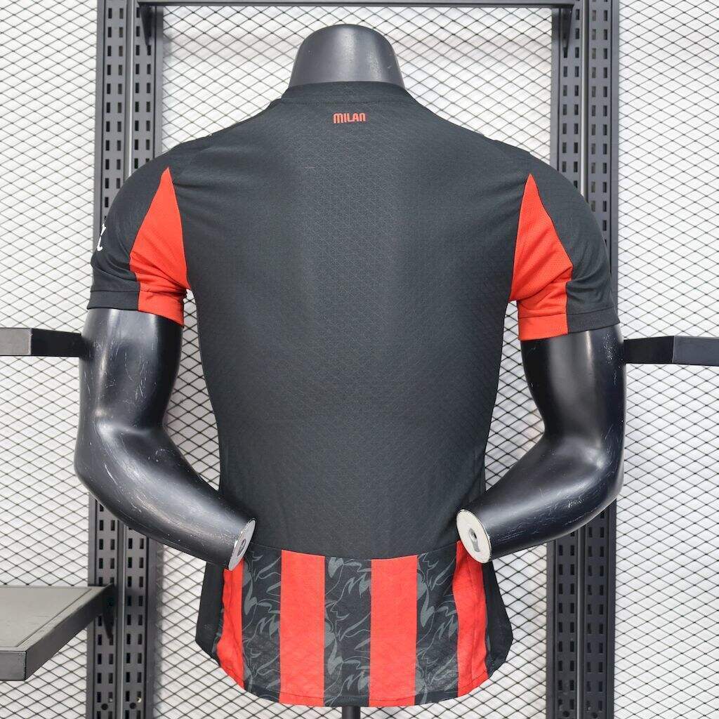Maillot domicile de l’AC Milan 25/26