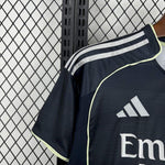 Real Madrid 25/26 extérieur maillot
