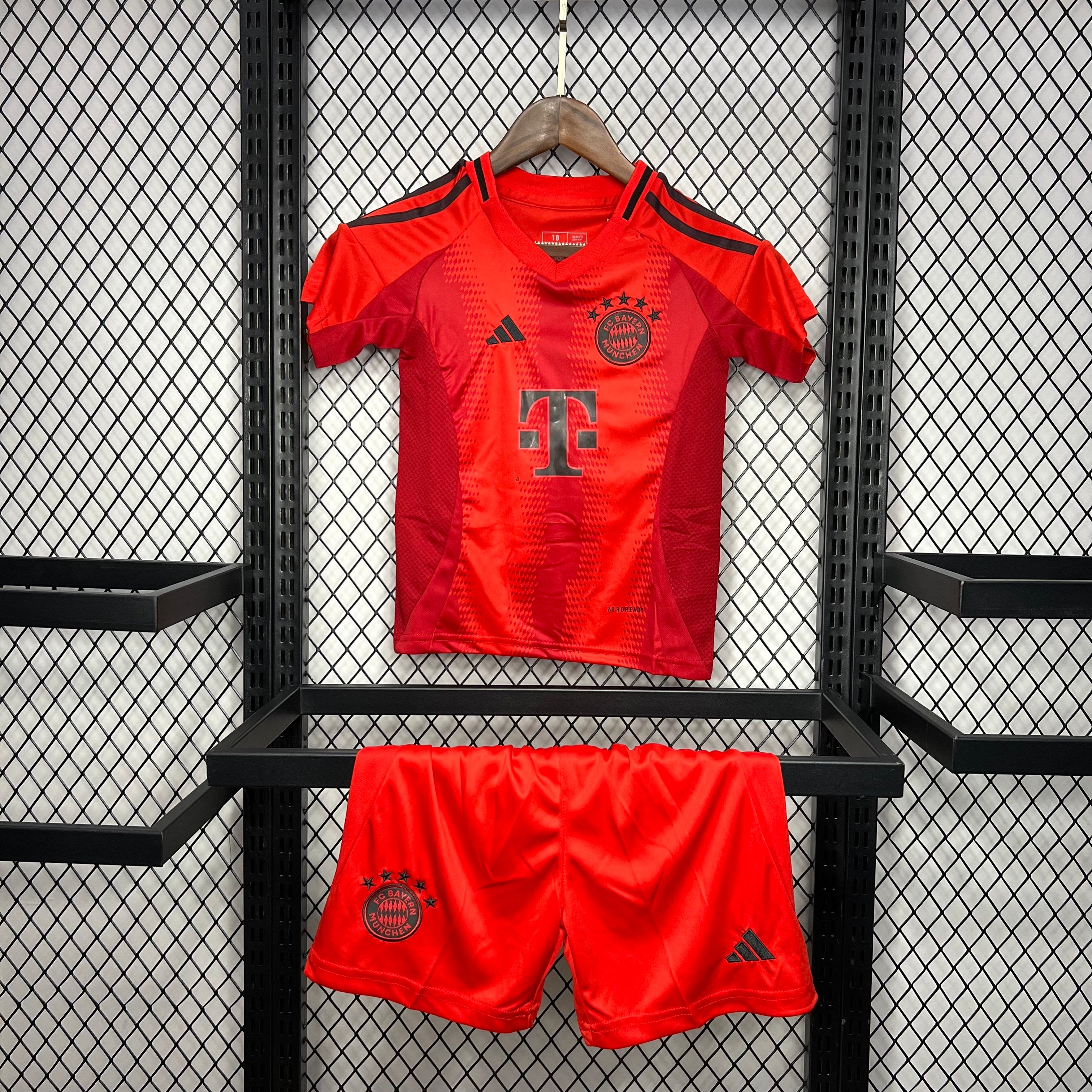 Kit domicile enfant Bayern Munich 24/25