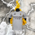 Real Madrid maillot domicile 25/26 player version manche courte et longue
