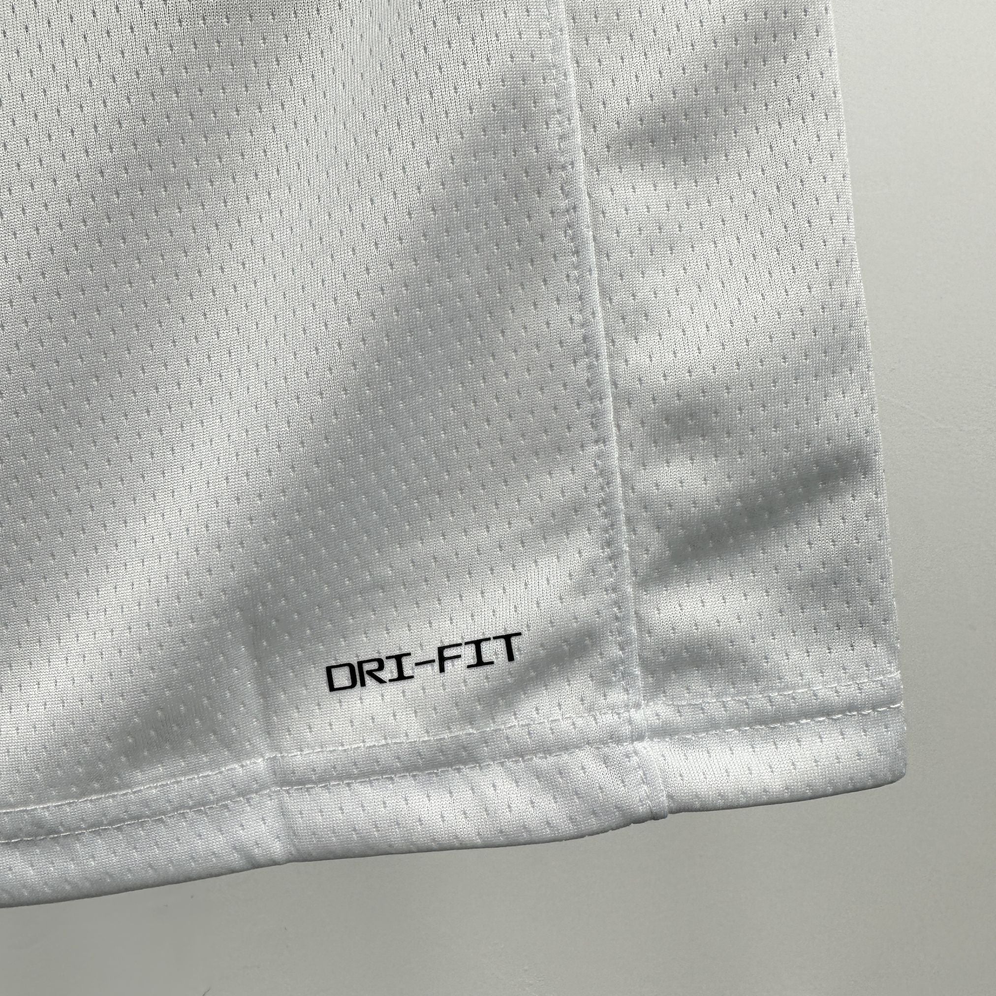 Brooklyn Nets 23/24 légende maillot édition blanche