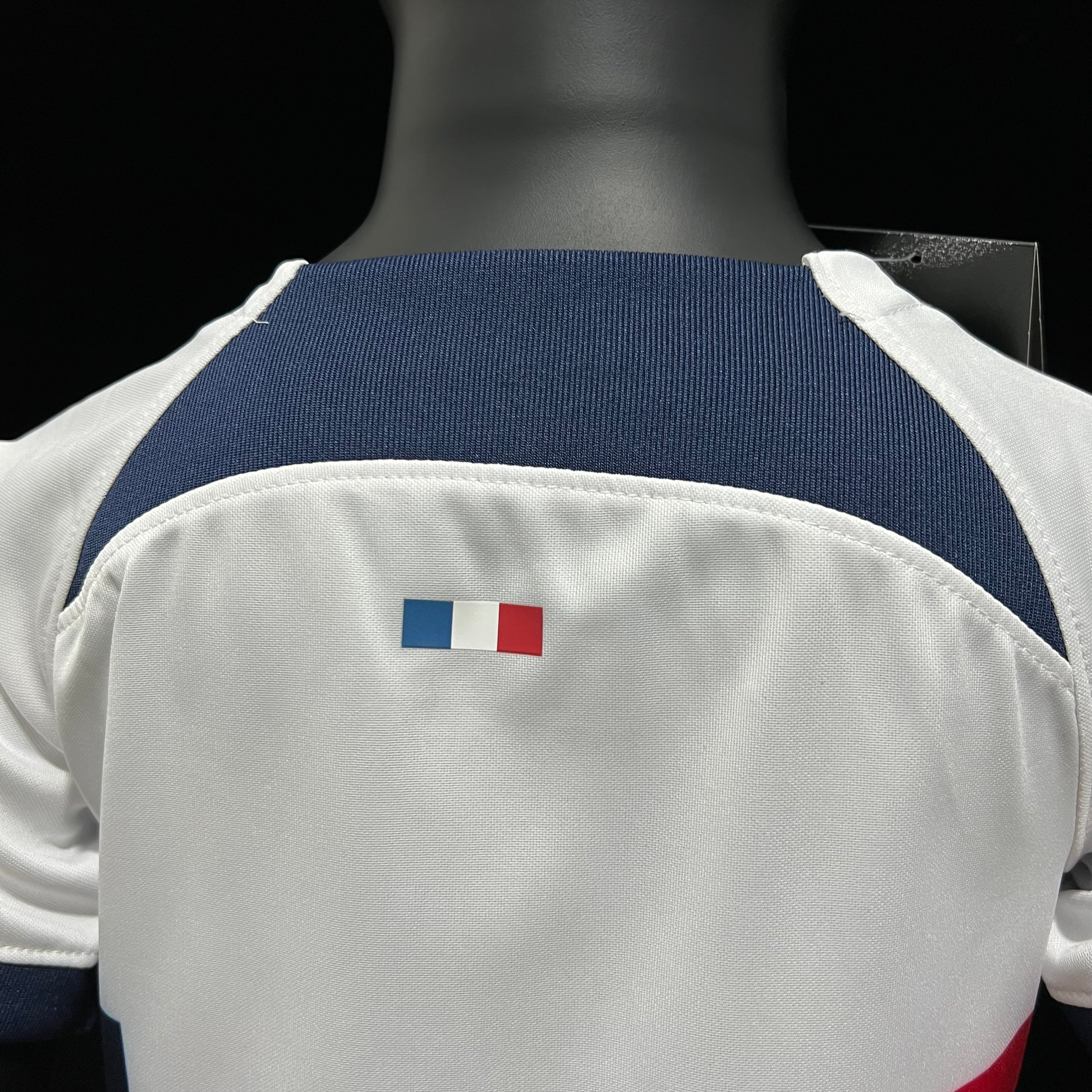 kit extérieur enfant PSG saison 23/24