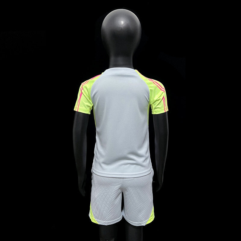 kit d’entraînement enfant gris PSG saison 23/24