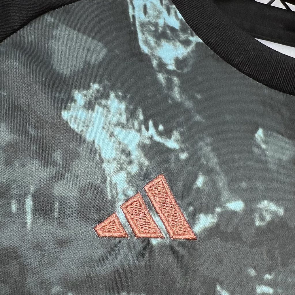 Kit extérieur enfant Bayern Munich 24/25