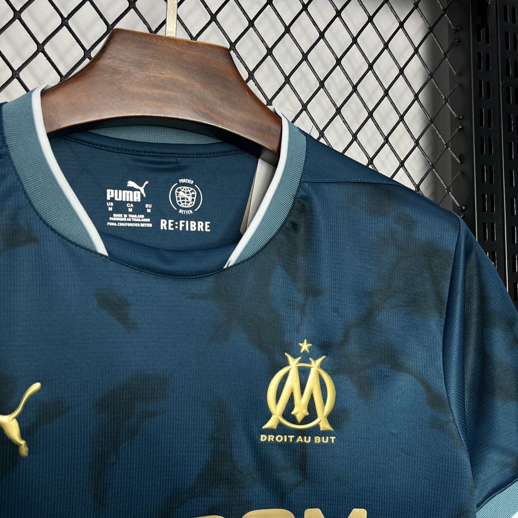 Olympique Marseille 24/25 maillots extérieurs version Player et Fan