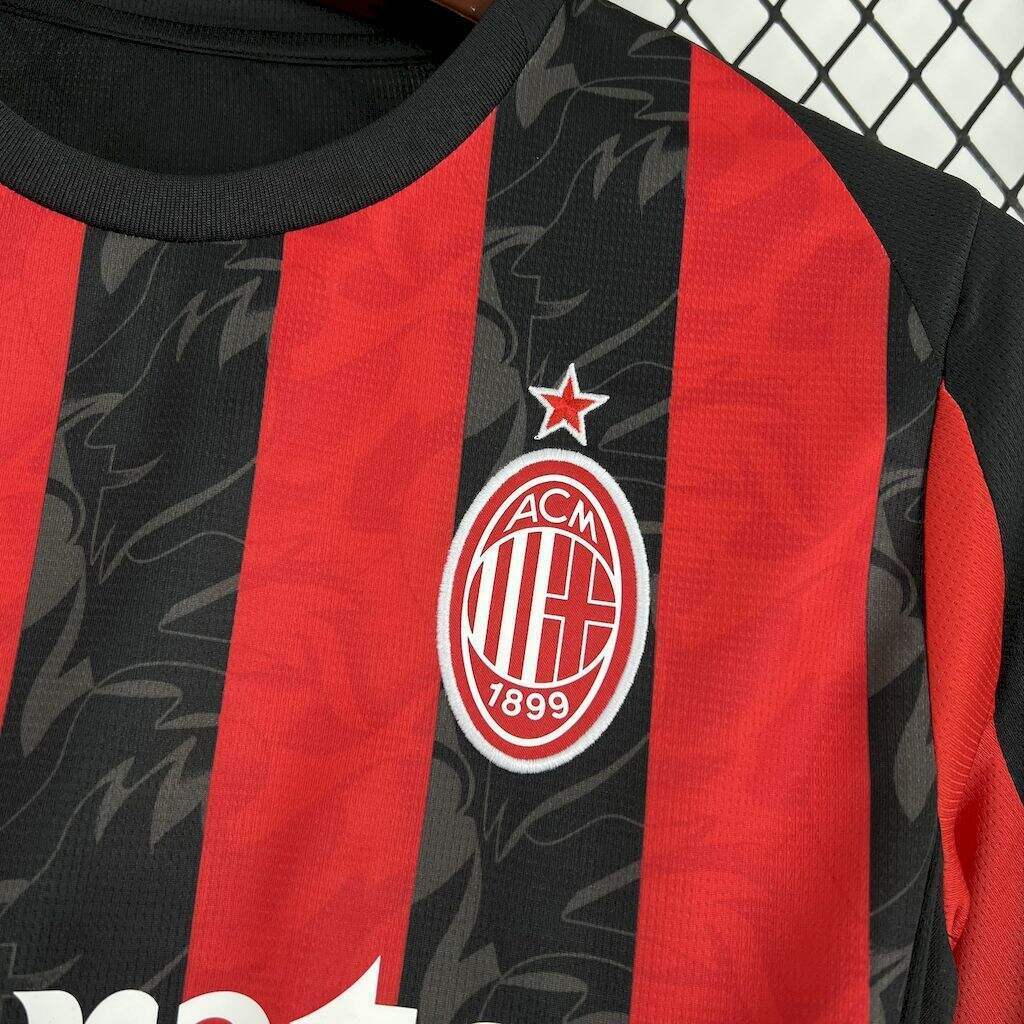 Maillot domicile de l’AC Milan 25/26
