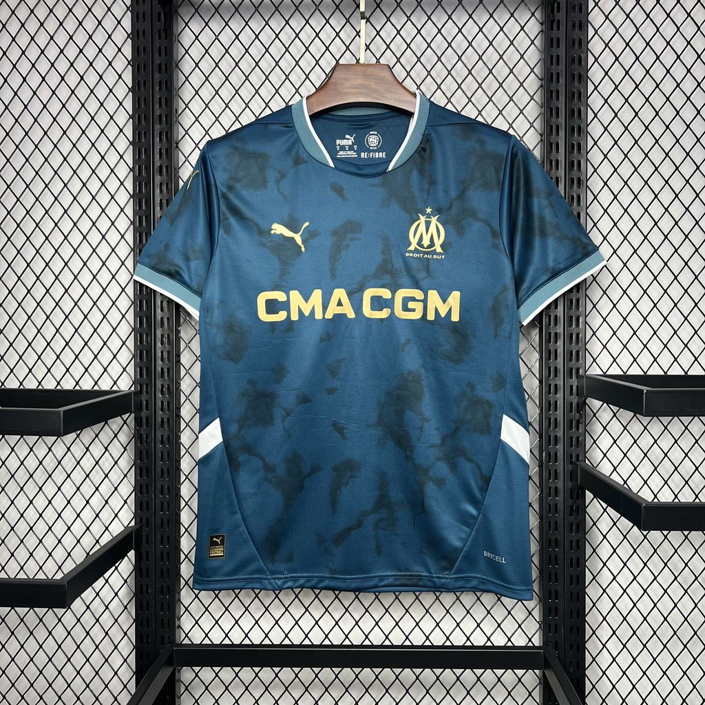 Olympique Marseille 24/25 maillots extérieurs version Player et Fan