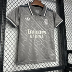 kit enfant du troisième ensemble Real Madrid saison 24/25.