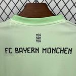 Kit gardien vert enfant Bayern Munich 25/26