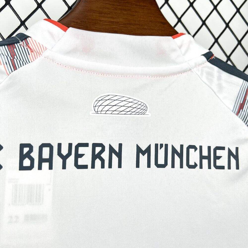 Kit extérieur enfant Bayern Munich 25/26