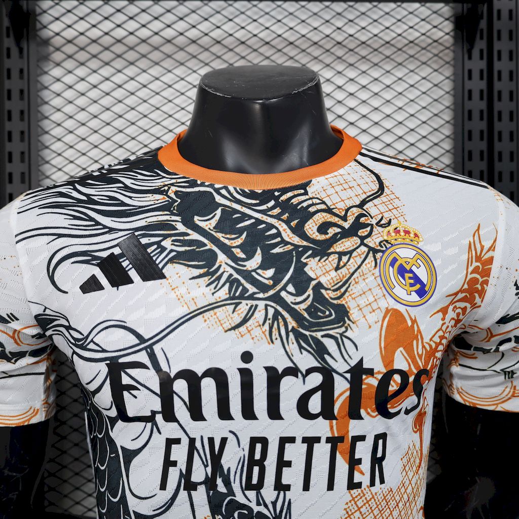 Real Madrid Maillot 25/26 Black and white dragon player version
