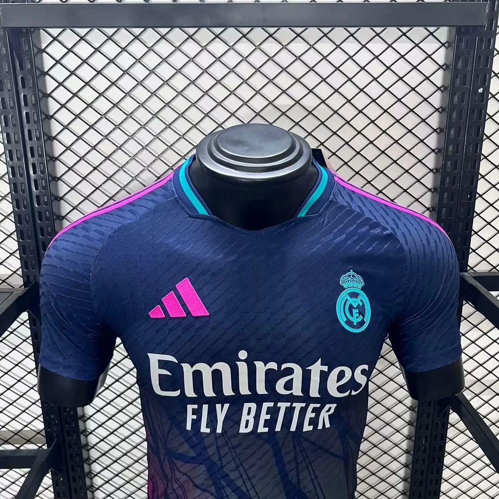 Real Madrid 24/25 Neon player version